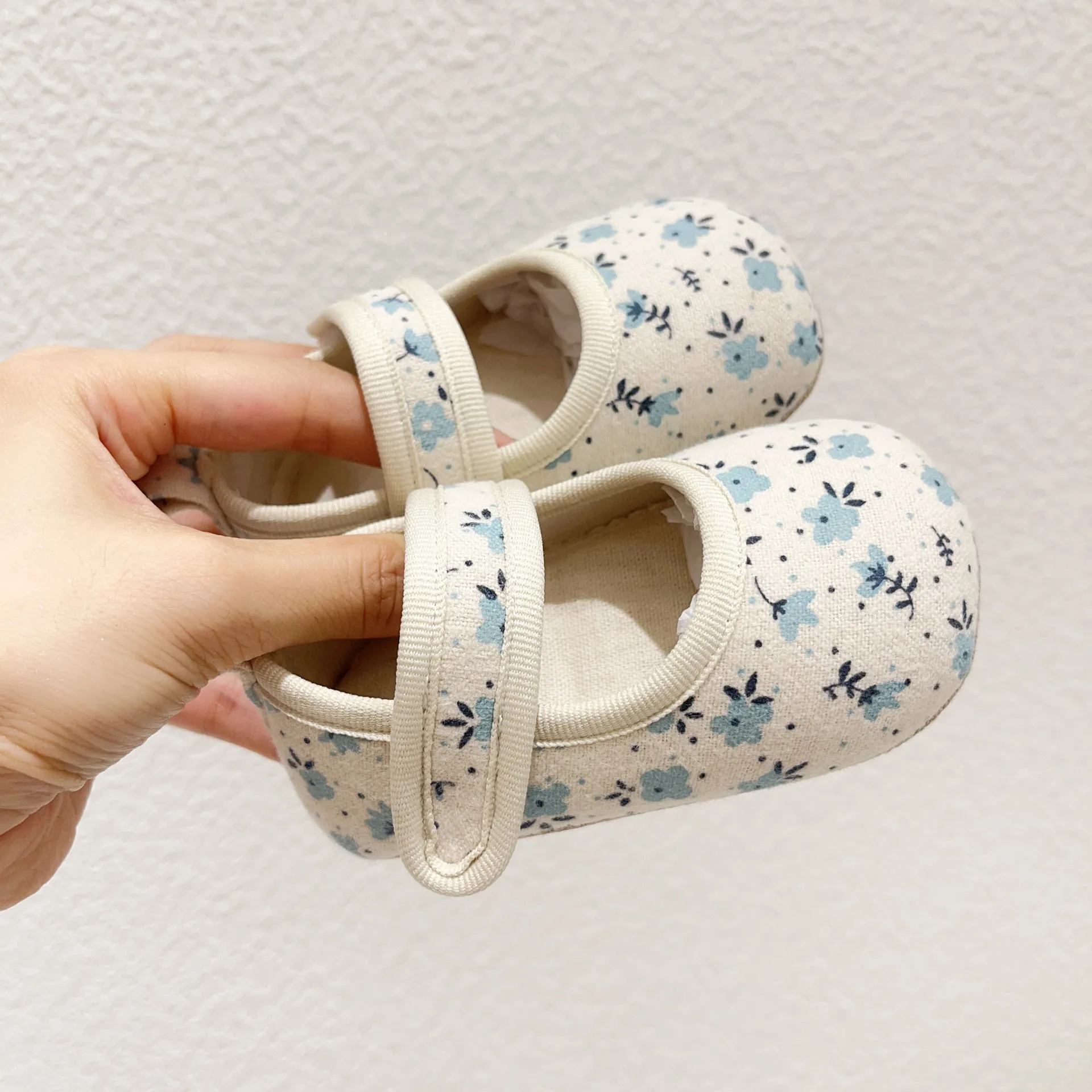 Baby Girls Flower Print Shoes Wholesale 23101955