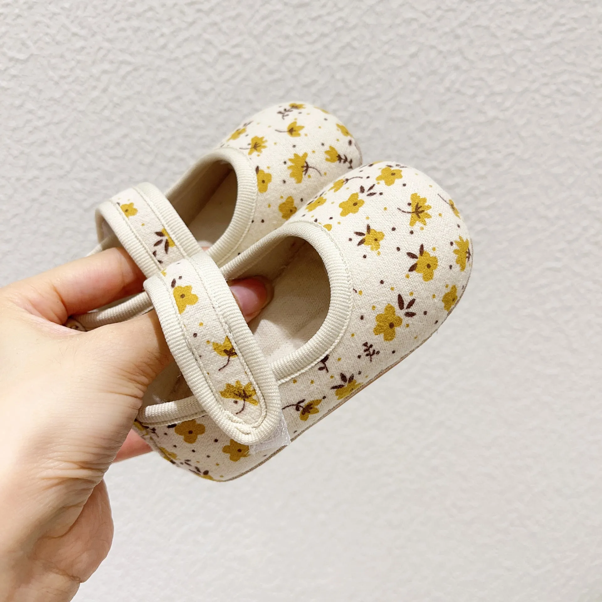 Baby Girls Flower Print Shoes Wholesale 23101955