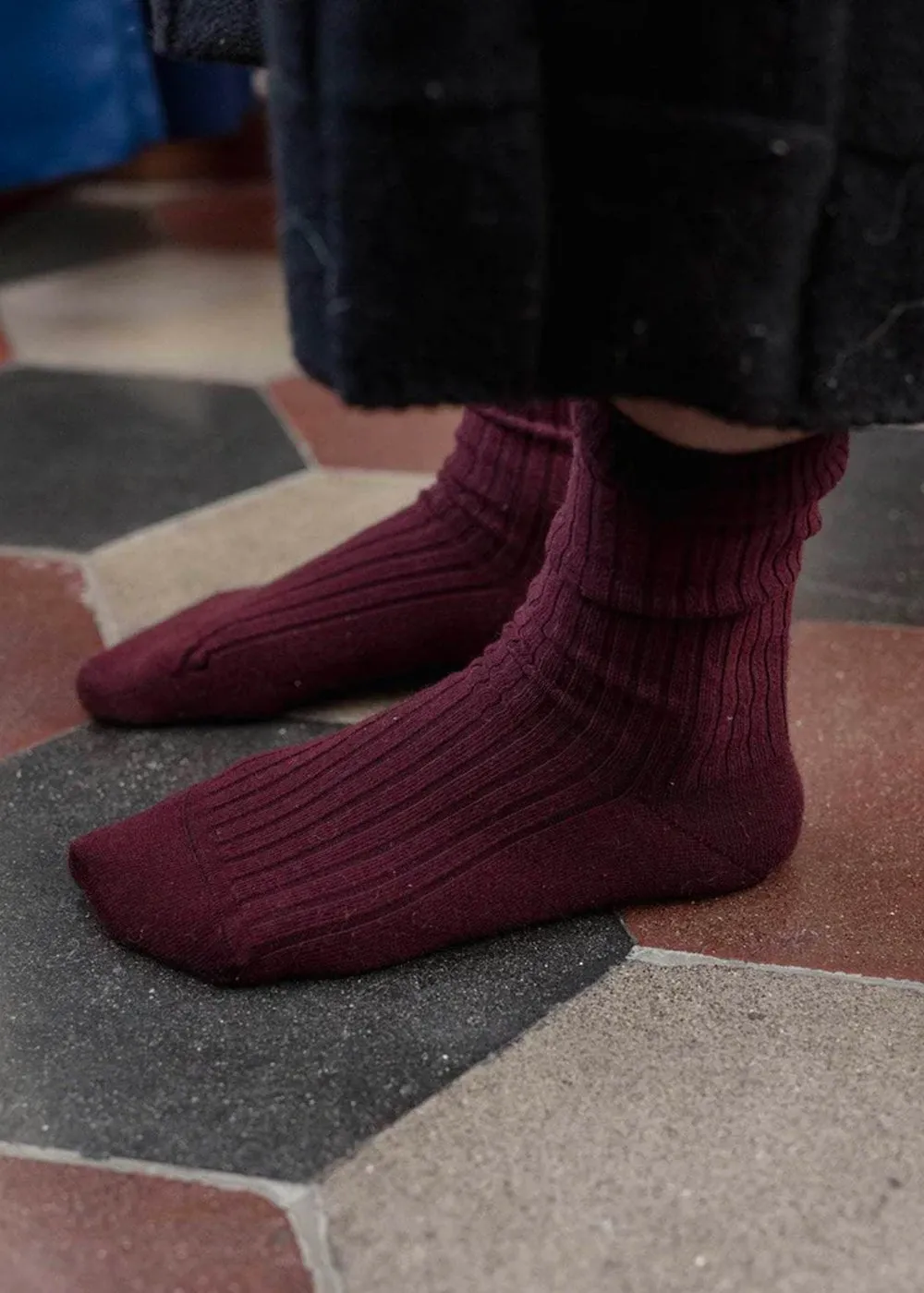 Burgundy Rib Overankle Socks