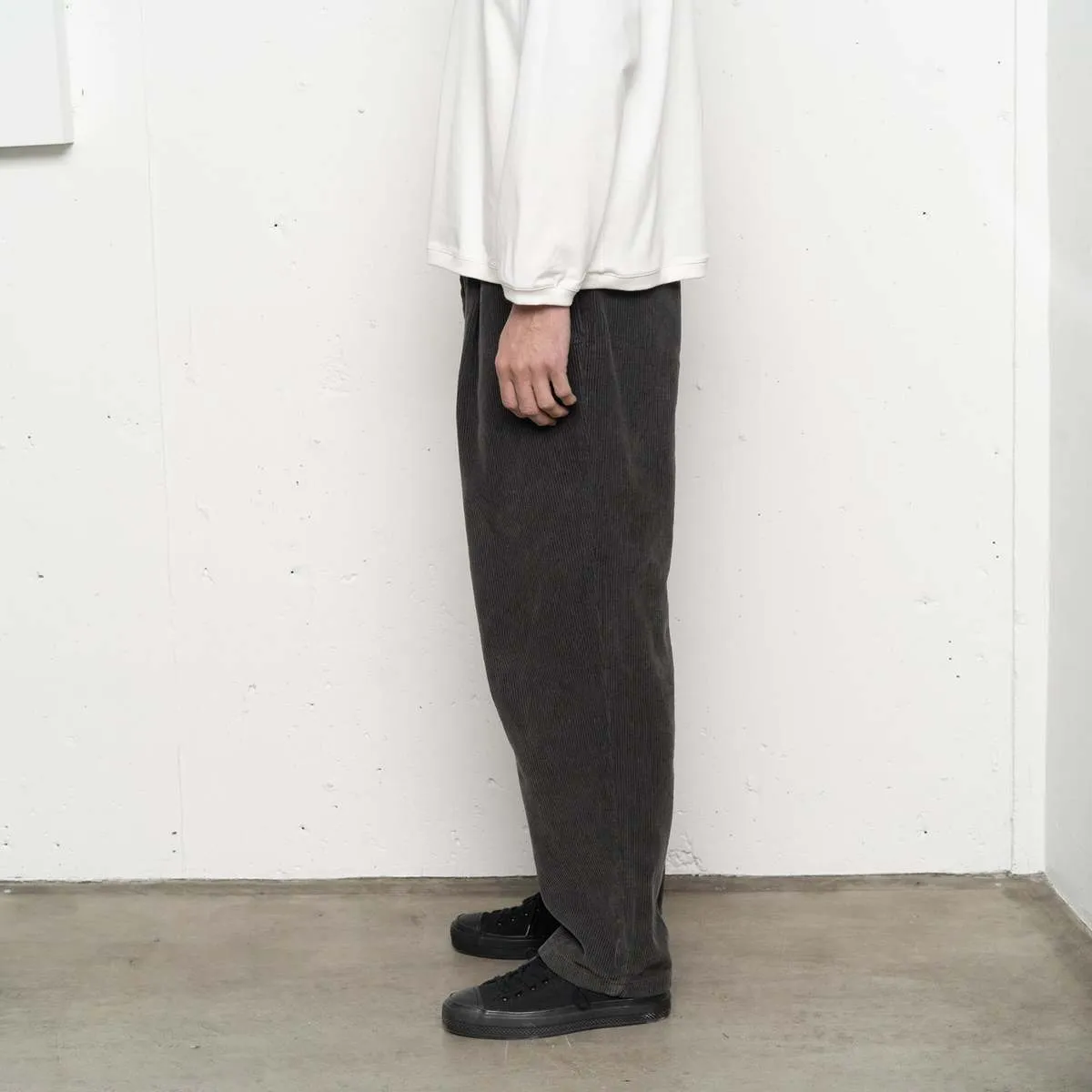 Garment Dye Corduroy Pants - Brown Charcoal