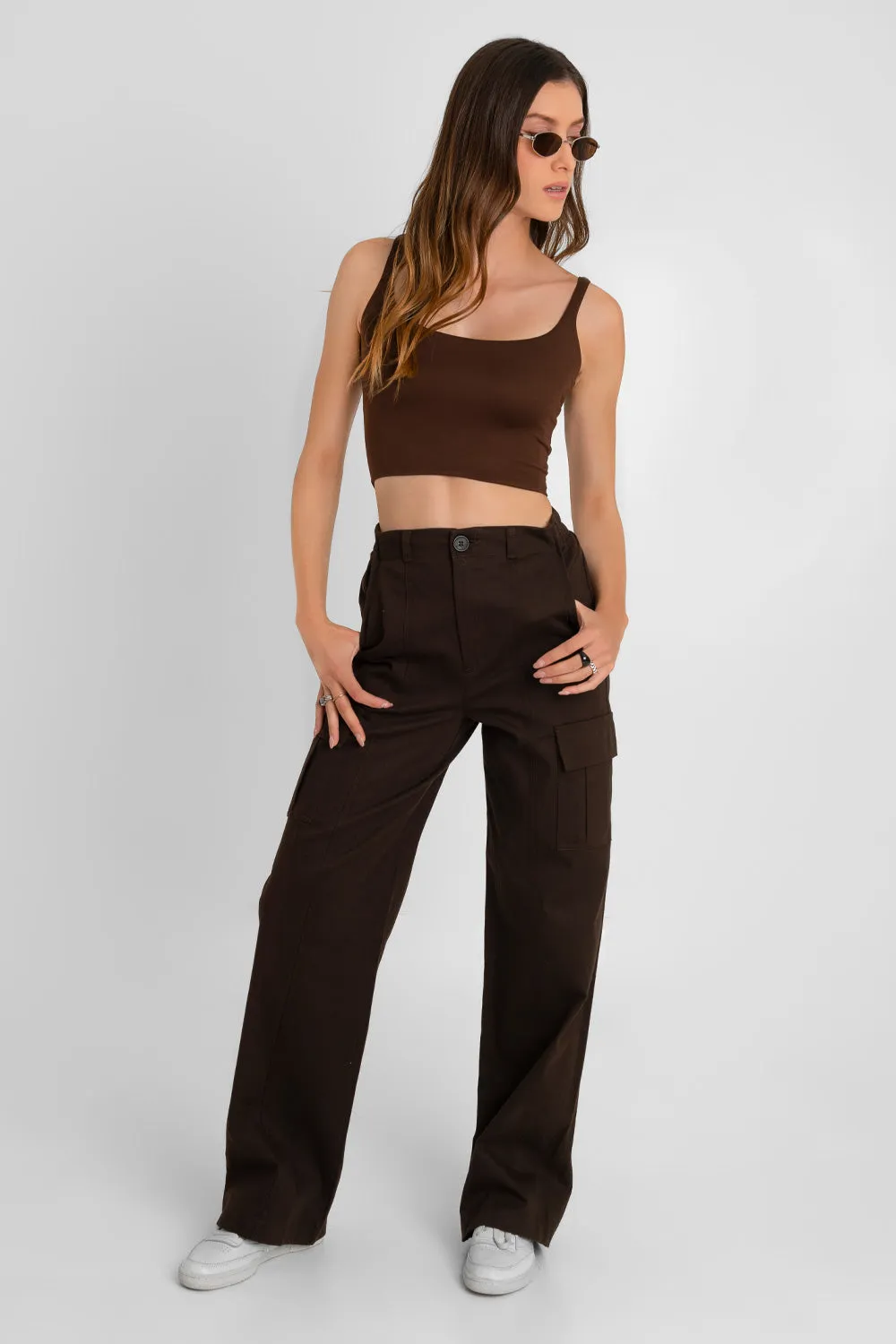 Pantalón cargo de fit wide leg con raya