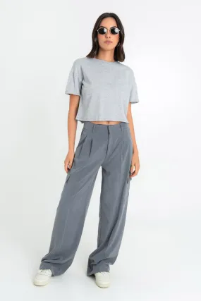 Pantalón cargo wide leg con raya