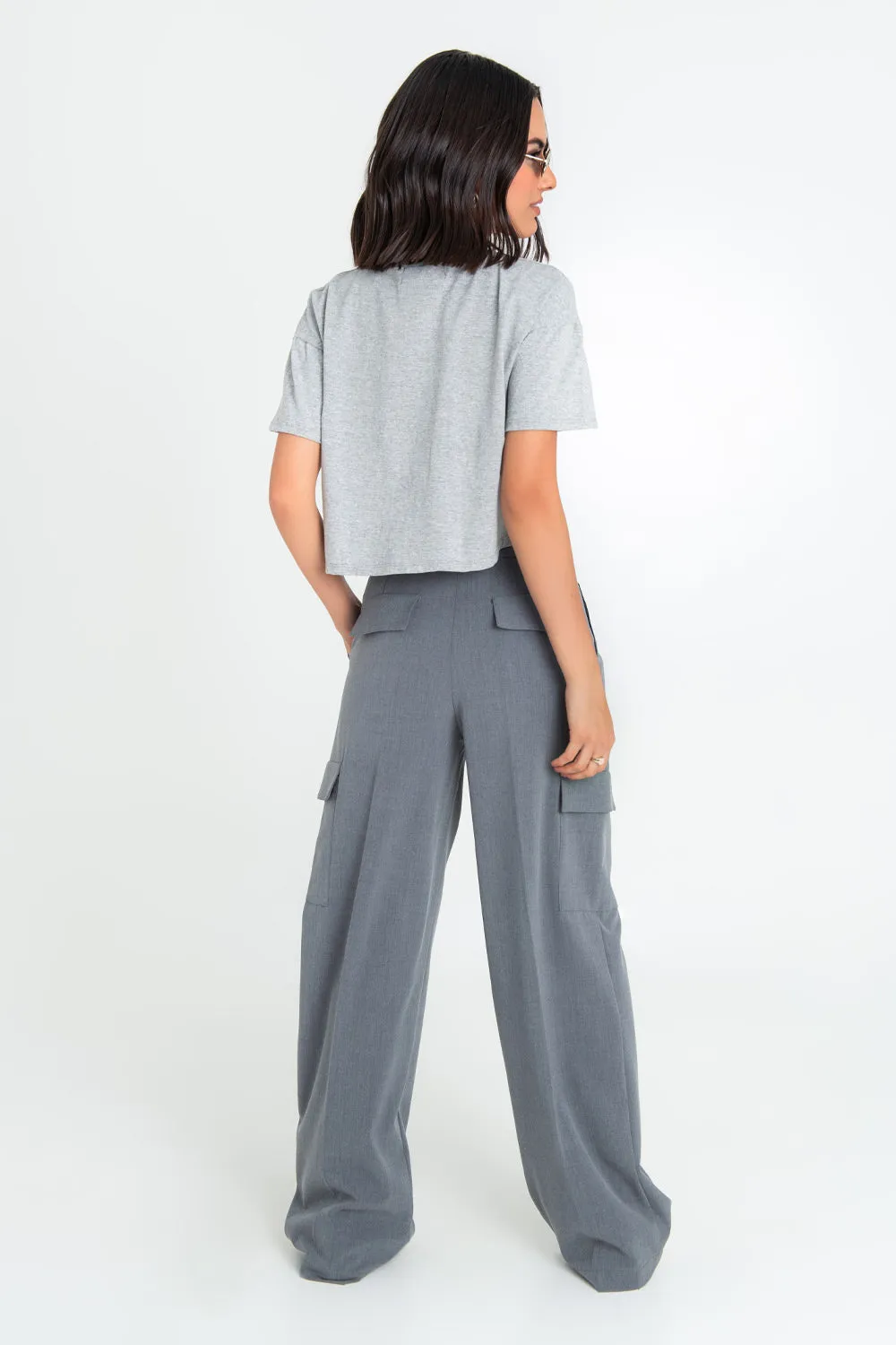 Pantalón cargo wide leg con raya