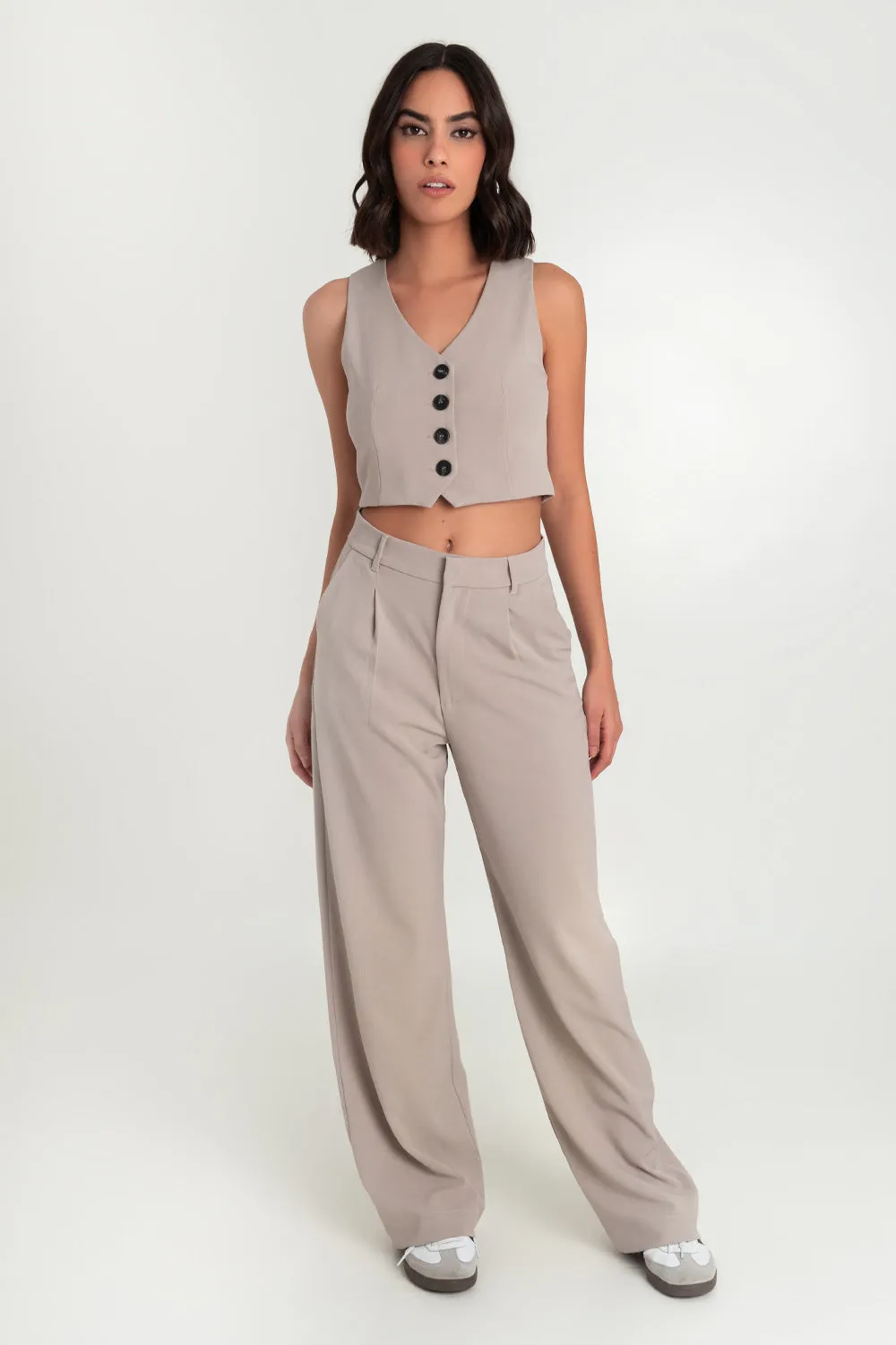 Pantalón fit wide leg cintura alta con pinzas