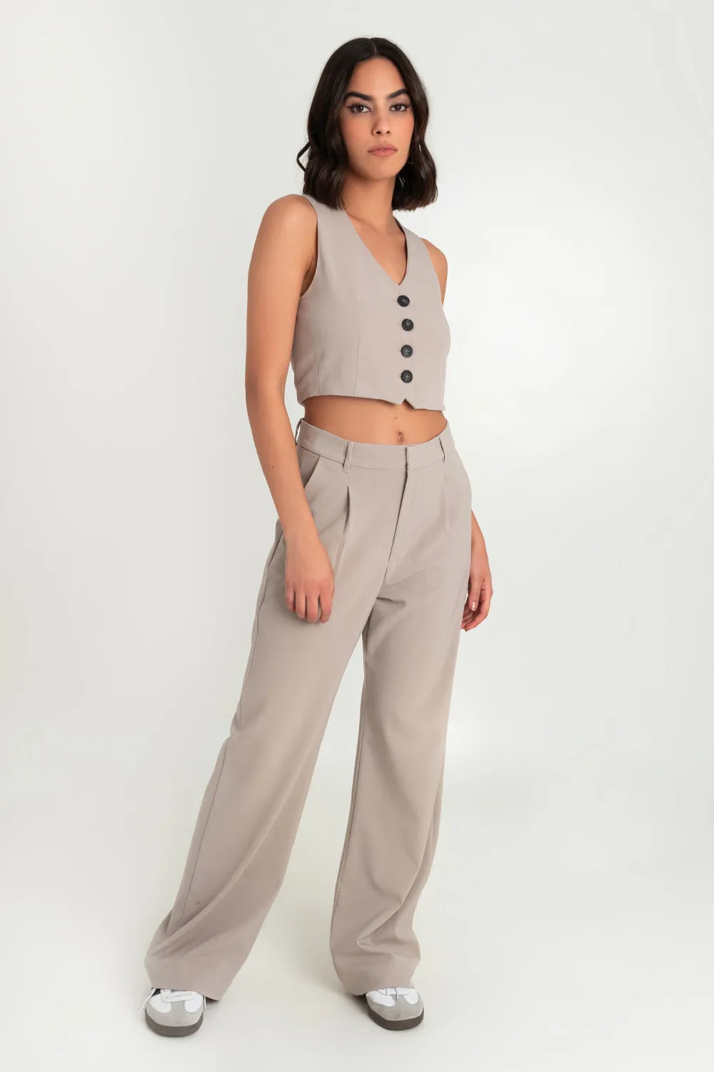 Pantalón fit wide leg cintura alta con pinzas