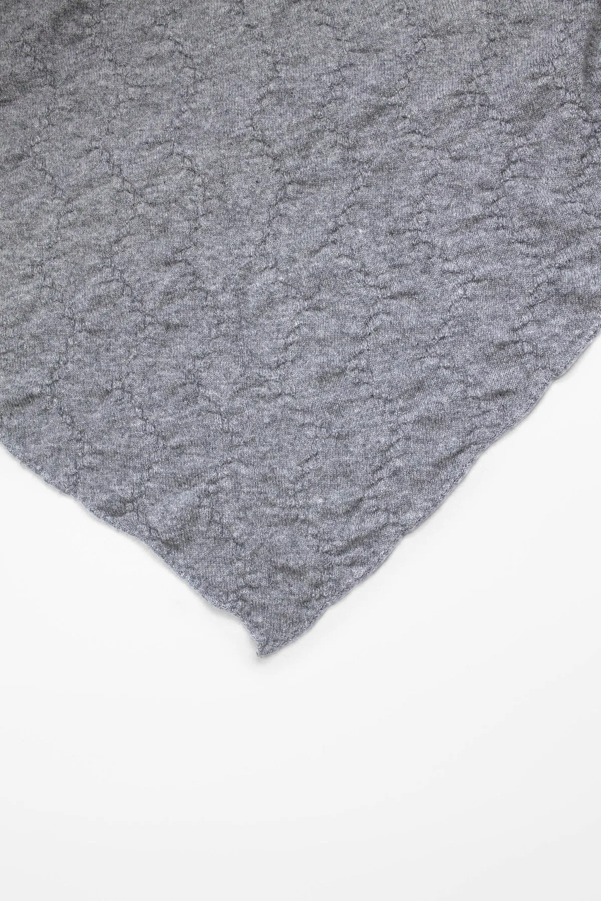 TRIANGLE SCARF - Ash Grey