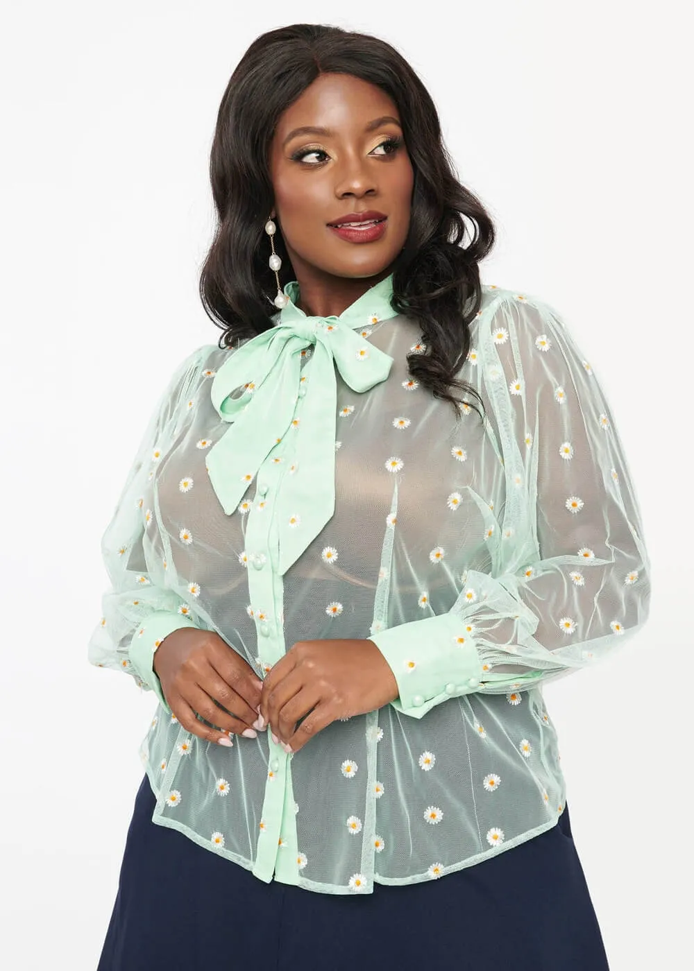 Unique Vintage Gwen Daisy 40's Blouse Green White