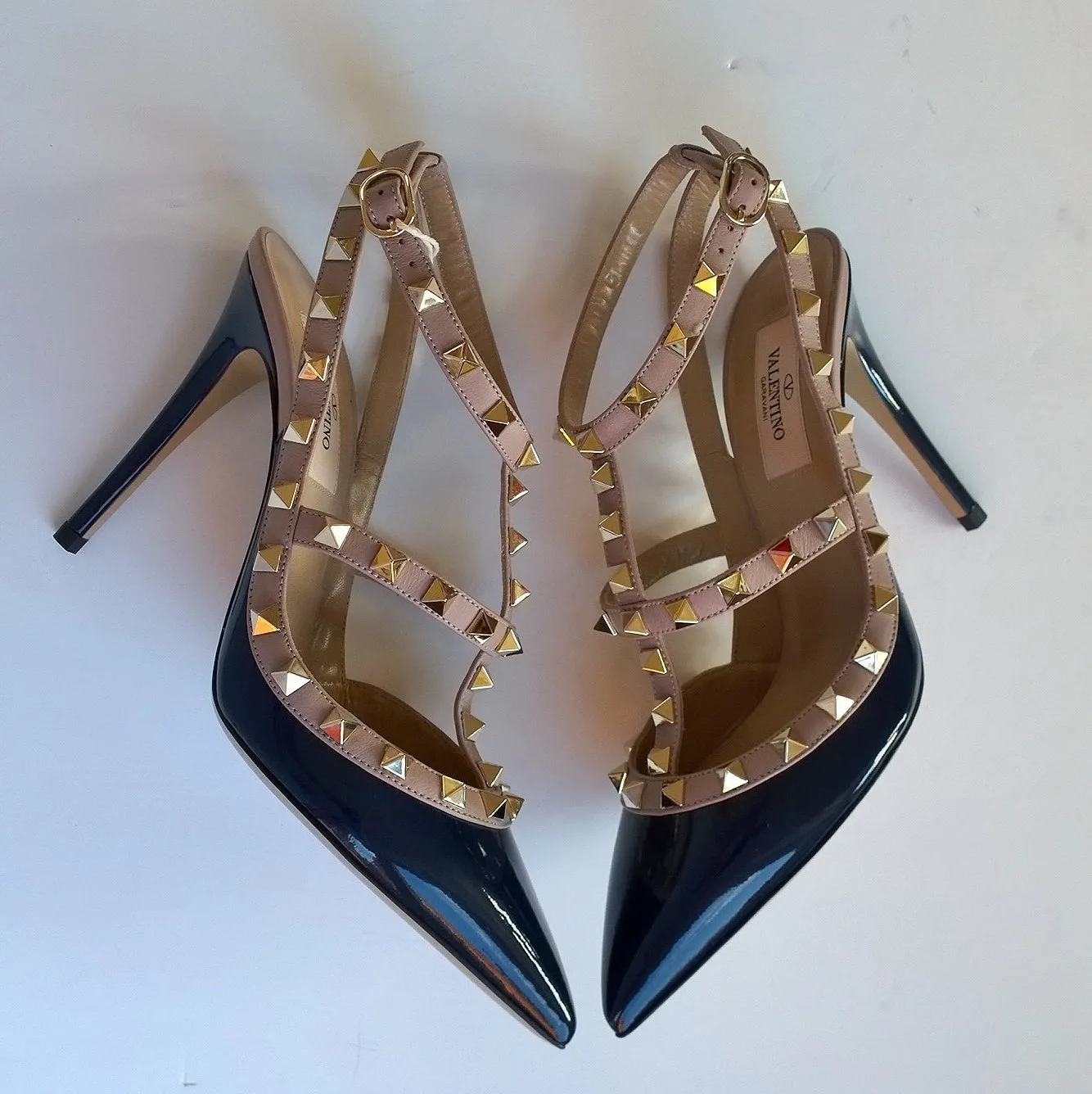 Valentino Garavani Navy Blue Patent Rockstud 100 Heels new in box shoes